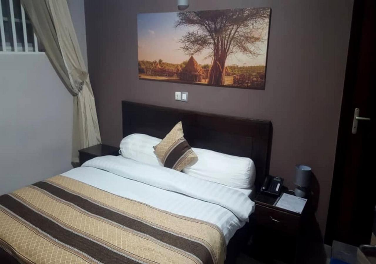 Benin City Center Hotel Cotonou Exterior photo