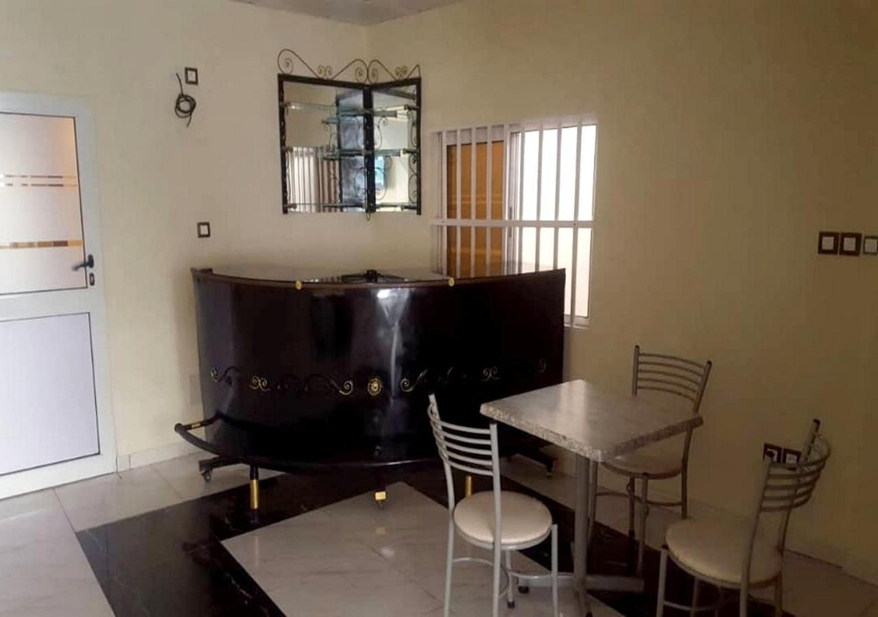 Benin City Center Hotel Cotonou Exterior photo