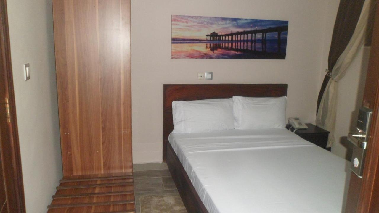 Benin City Center Hotel Cotonou Exterior photo