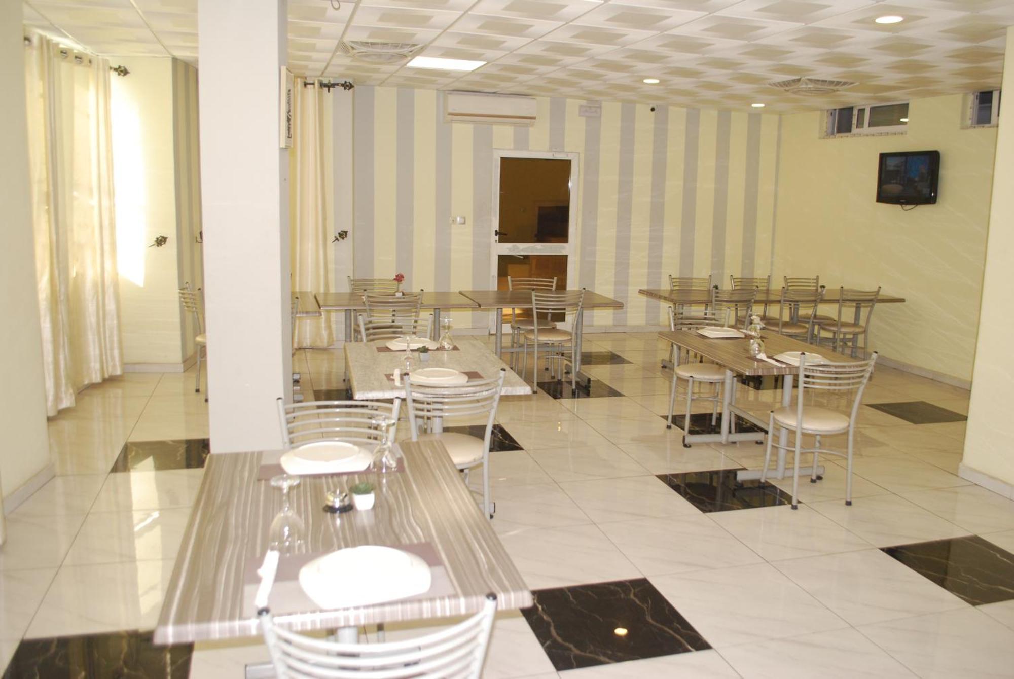 Benin City Center Hotel Cotonou Exterior photo