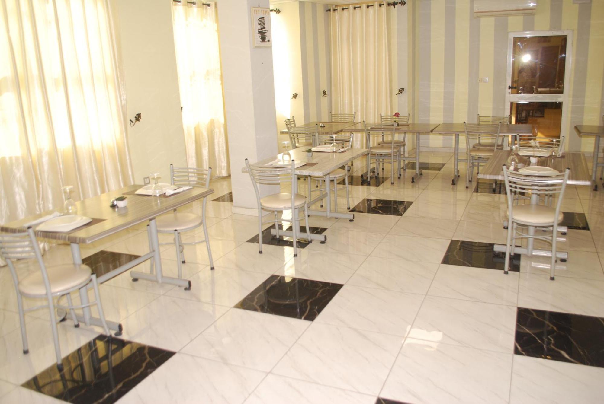 Benin City Center Hotel Cotonou Exterior photo