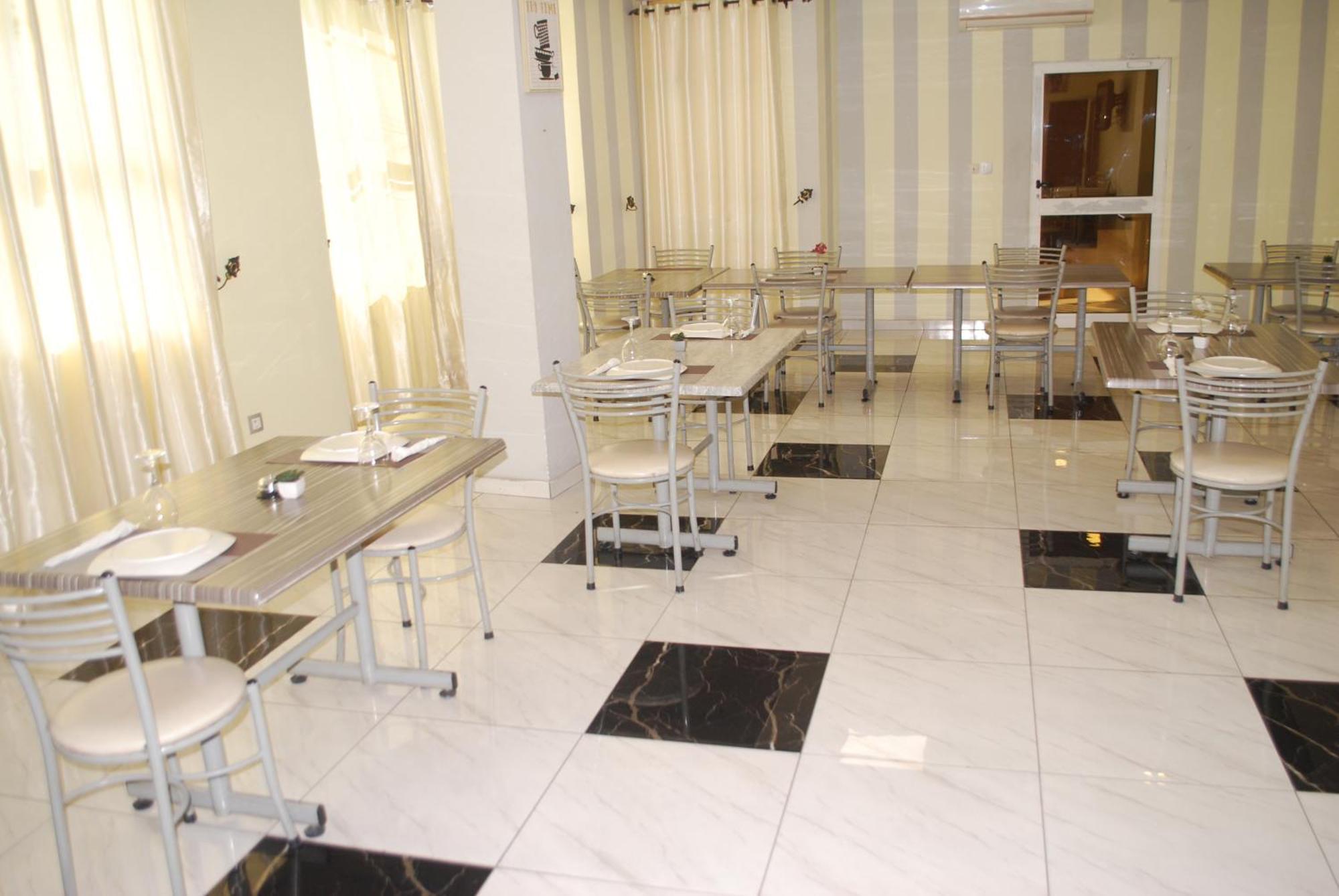 Benin City Center Hotel Cotonou Exterior photo